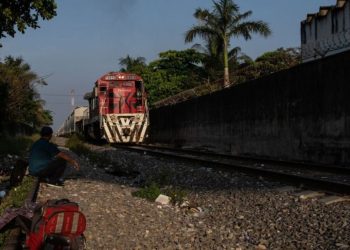 AMLO confirma acuerdo con Grupo México sobre tramo a Ferrosur