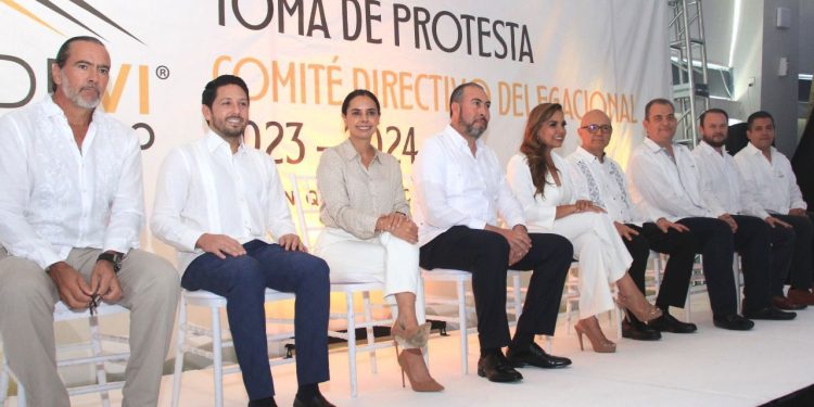 Respalda Ana Paty Peralta industria de la vivienda en Cancún