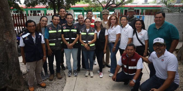 Supervisa Ana Paty Peralta refugios temporales en la ciudad