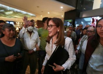 Yeidckol Polevnsky promovió un juicio ciudadano ante el TEPJF exclusión de contienda interna de Morena
