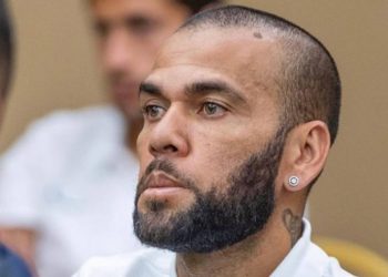 Mal momento para el futbolista Dani Alves, seguirá en prisión