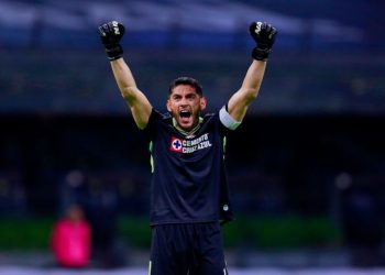 Madruga Jesus Carmona al Cruz Azul y confirma la salida de un jugador