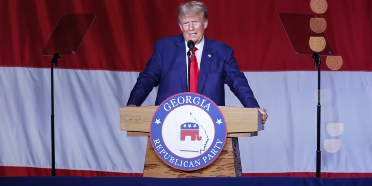 Trump desafía al FBI y a Joe Biden en su primer discurso luego de las acusaciones de documentos clasificados