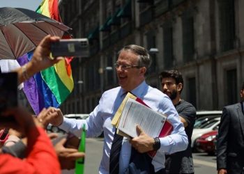 Marcelo Ebrard renuncia a la SRE para buscar la candidatura de Morena a la Presidencia de México