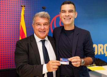 El Barcelona amplía contrato al mexicano Rafa Márquez para la temporada 2024