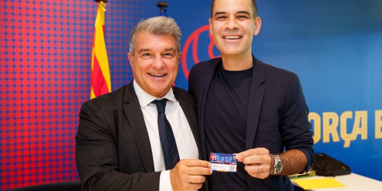 El Barcelona amplía contrato al mexicano Rafa Márquez para la temporada 2024