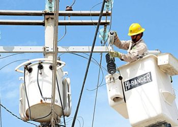 Aumentarán apagones por la falta de mantenimiento de la CFE en Yucatán