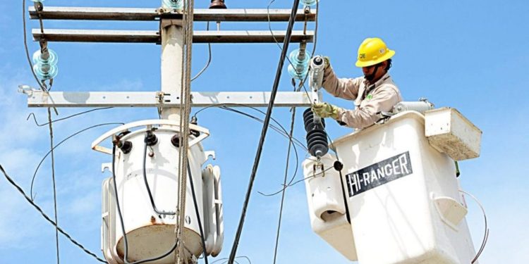 Aumentarán apagones por la falta de mantenimiento de la CFE en Yucatán
