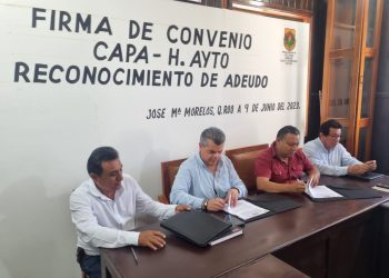 Ayuntamiento de José María Morelos signa convenio con CAPA para regularizar adeudo municipal de agua potable