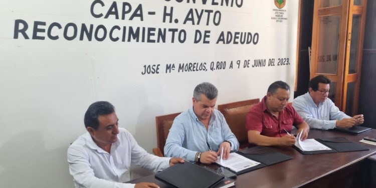 Ayuntamiento de José María Morelos signa convenio con CAPA para regularizar adeudo municipal de agua potable