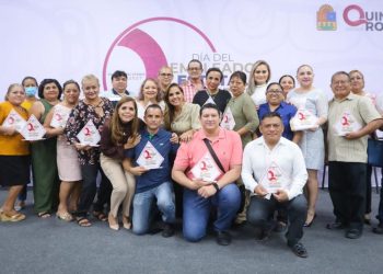 Verónica Lezama reconoce el compromiso de los trabajadores del DIF Quintana Roo