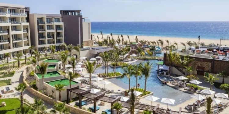 Hoteleros de Cancún reclaman a la CFE ante los cortes de energía