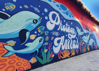 Concluyen creación del mural «Protege lo que amas» como parte del Festival de los Océanos