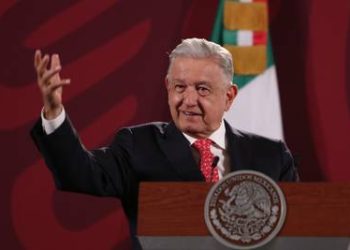 AMLO informa que la secretaria de Marina ya está a cargo del AICM