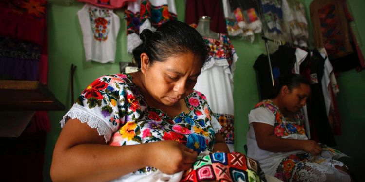 Mara Lezama impulsa la transformación profunda de la actividad artesanal