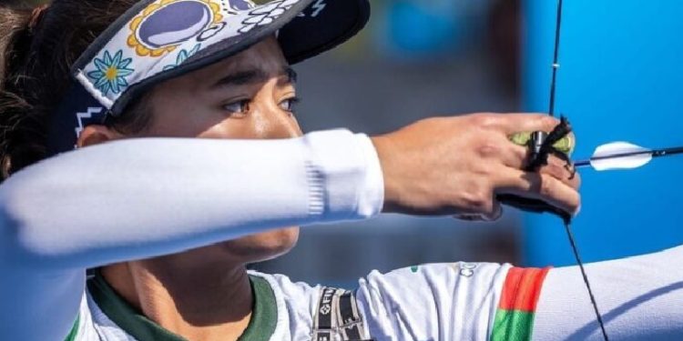 Mexicana Ángela Ruiz consigue medalla de plata en la Copa del Mundo de Tiro con Arco