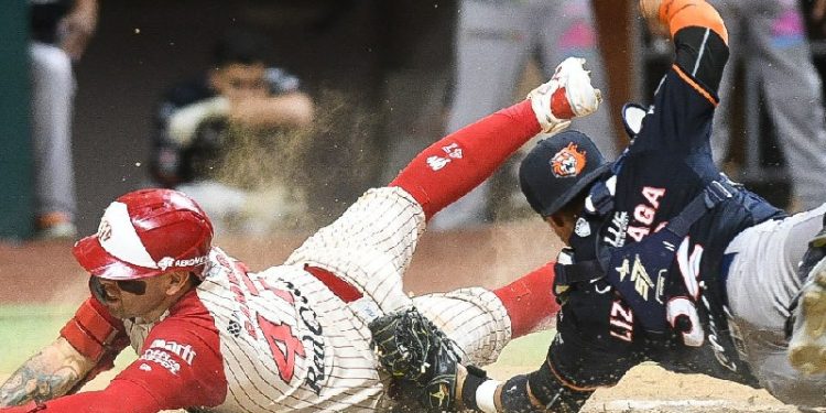 Diablos Rojos del México vence a Tigres de Quintana Roo