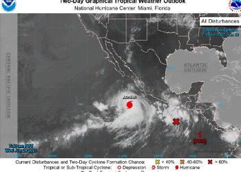 Tormenta tropical ‘Adrián’ se intensifica a huracán categoría 1 en el centro de México