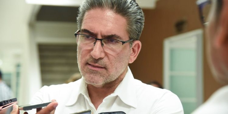 Llama SESA a tomar precauciones por ola de calor