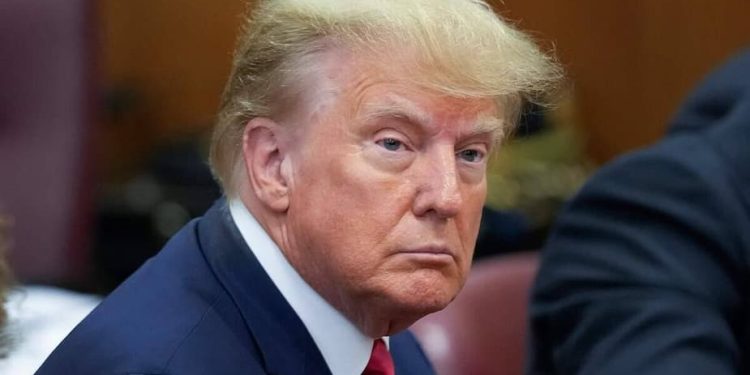 Difunden audio de Donald Trump donde reconoce tener documentos «altamente clasificados»