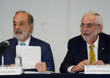 Carlos Slim enfatizó que la inteligencia artificial será un factor fundamental en los cambios futuros