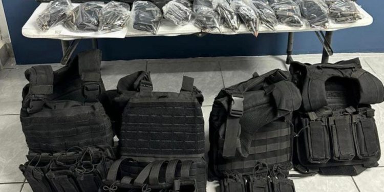 Aseguran armamentos en Sonora y detienen a cuatro personas