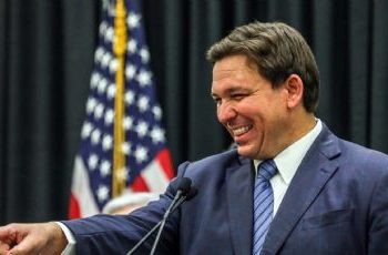 Ron DeSantis propuso bloquear la entrada a puertos mexicanos para la producción del fentanilo