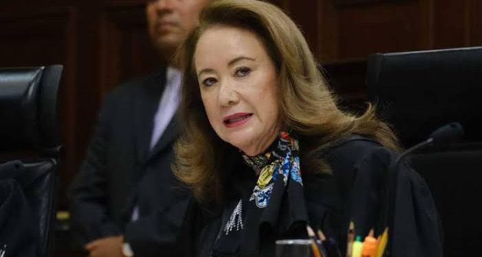 Comité de Ética de la UNAM determinará su dictamen sobre Yasmín Esquivel