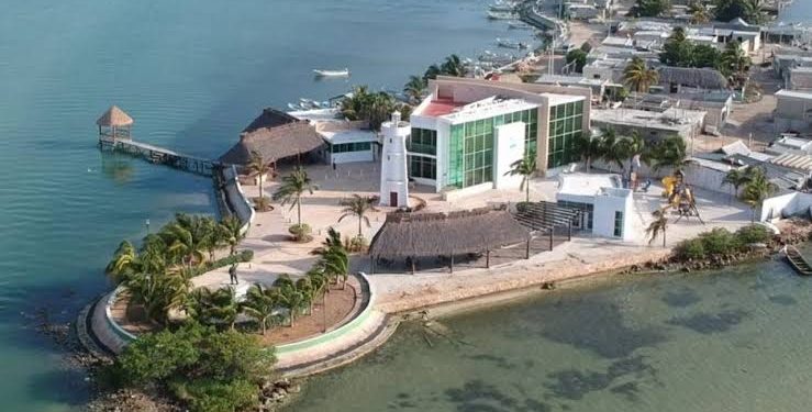 Isla Arena en Campeche colapsa por cierre del Complejo Turístico y Cultural