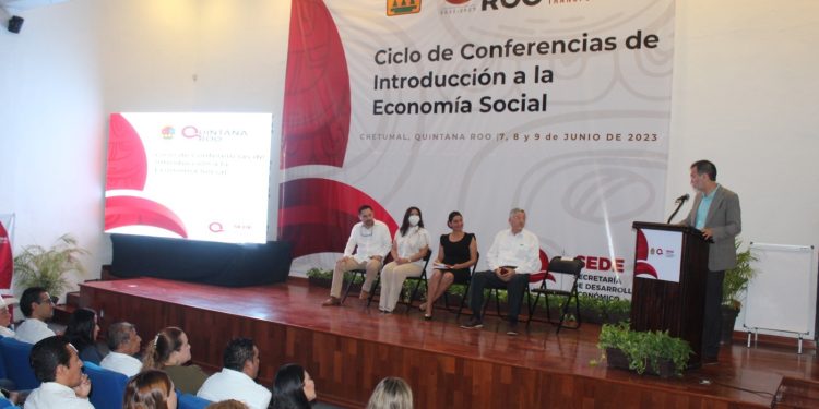 La SEDE e INAES promueven el desarrollo de las y los empresarios quintanarroenses