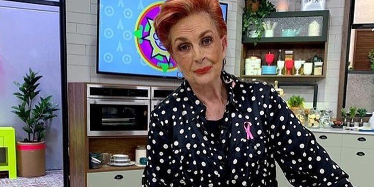 Conductora Talina Fernández se encuentra en terapia intensiva por problemas de salud