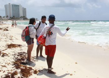 Garantizan vigilancia en playas cancunenses para seguridad de bañistas