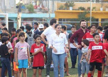 Promueve Ana Paty Peralta integración a través del deporte