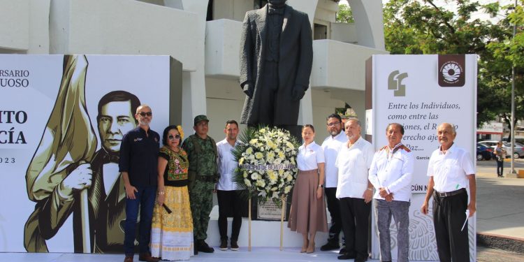 Conmemora gobierno municipal 151 aniversario luctuoso Benito Juárez García
