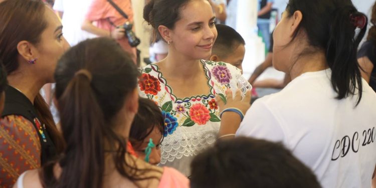 Fomenta Ana Paty Peralta participación ciudadana en programas municipales