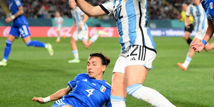 Con un gol de último minuto Italia derrotó Argentina en el Mundial Femenil
