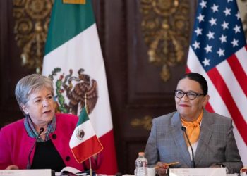 Pacta México con EU detección electrónica de armas y revocar licencia a tiendas que vendan a cárteles