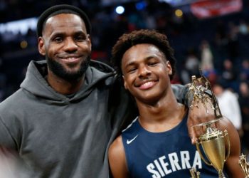 Bronny James fue dado de alta tras paro cardiaco 