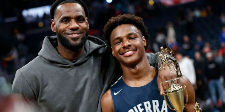 Bronny James fue dado de alta tras paro cardiaco 