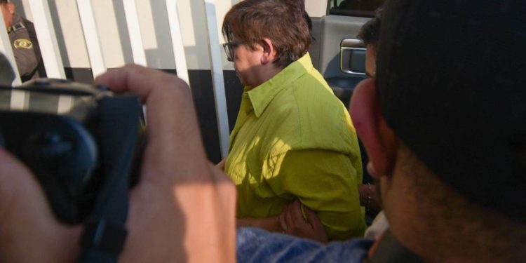 Jueza Angélica Sánchez sale del penal, irá a prisión domiciliaria