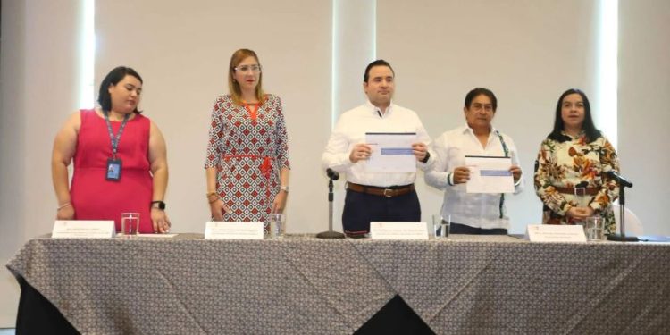 FGE de Tabasco y el Gobierno del Estado reciben el documento “Ruta de Detección y Canalización de las víctimas de trata de personas”