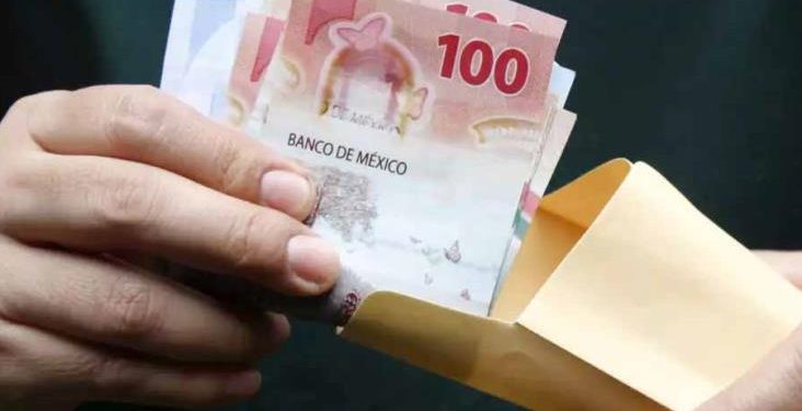 México destaca en alza del salario mínimo