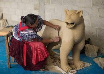 Mexicana participa en el Encuentro Internacional de Cerámica en España