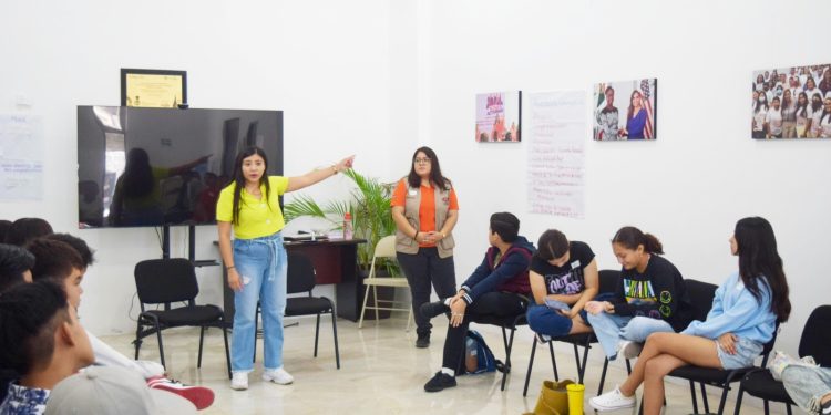 IQM capacita a adolescentes en la prevención de la violencia de género