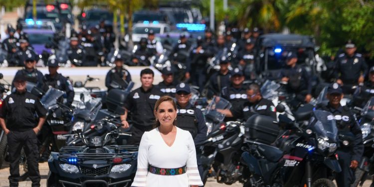 Con inversión histórica de más de 2 mil mdp entrega Mara Lezama patrullas y equipo a la SSC