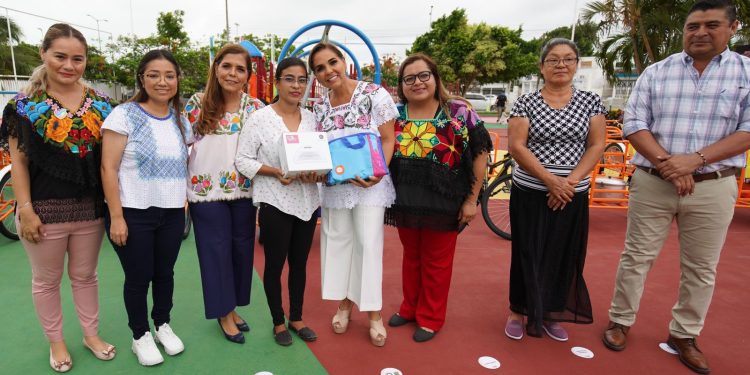 Mara Lezama escucha, atiende y transforma vidas en Chetumal