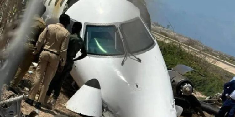 Avioneta se estrella contra áreas perimetrales en el Aeropuerto Internacional Aden Adde