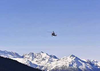 Turistas mexicanos mueren al estrellarse su helicóptero cerca del Everest Nepal