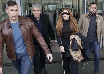 Abren nuevamente causa por fraude en contra de Shakira