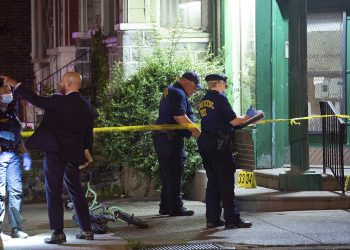 Al menos cinco personas fallecidas tras un tiroteo en Filadelfia